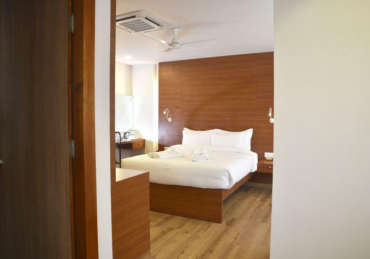 Ladybird Hotel Shillong Exterior foto